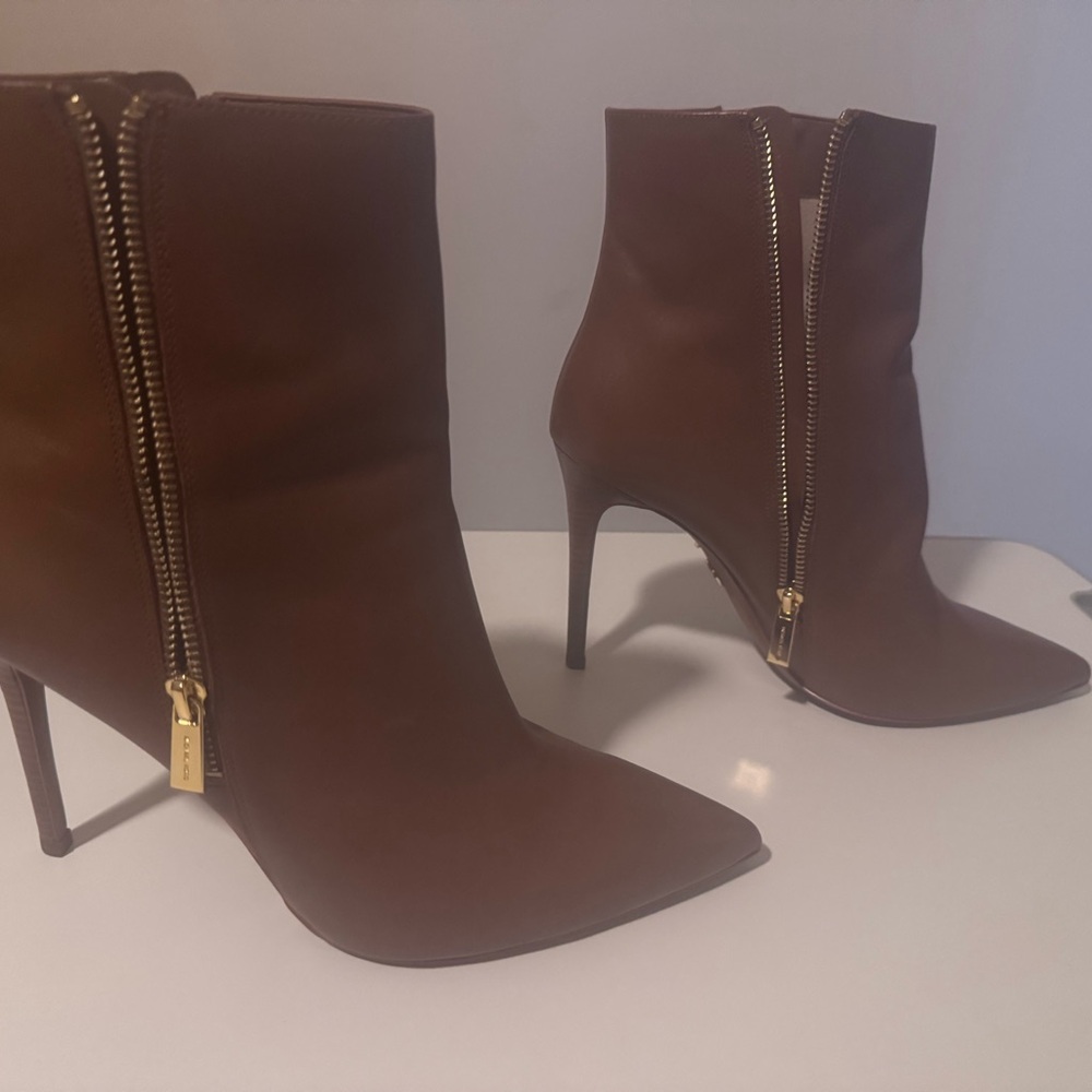 Michael Kors Brown Heeled Boots with Gold Zipper 4.5 in heel